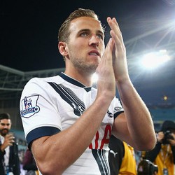 Sheringham: Sebaiknya Kane Tetap di Tottenham