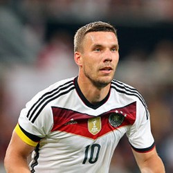 Wenger Sebenarnya Ingin Pertahankan Podolski, tapi...