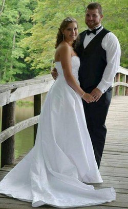 Hilang Ingatan Pasca Kecelakaan, Wanita Ini Menikah Ulang