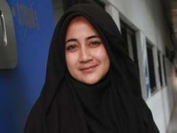 Ibu-ibu! Pipik Kini Buka Butik di Thamrin City