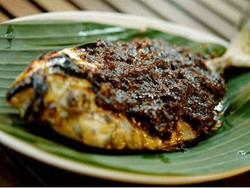 Menu Hari Ke-18: Sedap Berempah, Coto Makassar dan Ikan Bakar Bumbu Parape