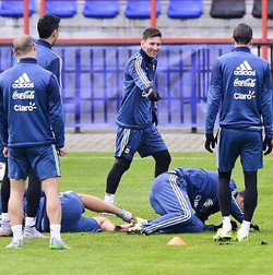 Al Pacino Senang Nonton Argentina, Kirim Dukungan untuk Messi cs