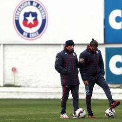 Sampaoli dan Stafnya, Orang-orang Argentina yang Ingin Chile Juara