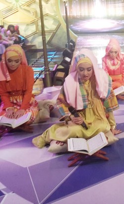 Menunggu Keputusan Juri 3D, 8 Finalis Sunsilk Hijab Hunt Kompak Lafalkan Ayat Al-Quran