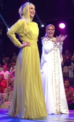 Foto: Desy Ratnasari Hingga Dewi Sandra Tampil Memesona di Panggung Sunsilk Hijab Hunt
