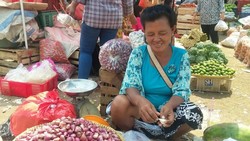 Masih Jual Rp 17.000/Kg, Bawang Bulog Tak Laku
