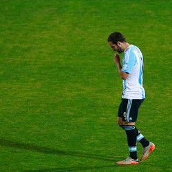 Bencana Penalti Higuain