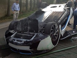 Dites Wartawan, BMW i8 Terjungkir