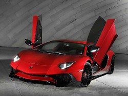 Lamborghini Pastikan Bikin Aventador Paling Hot Versi Roadster