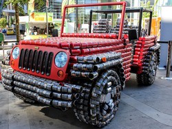 Jeep Wrangler Ini Terbuat dari Kaleng Makanan