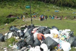 Akibat Buang Sampah di Gunung, Ada Anak Macan Mati Keselek