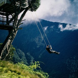 Inikah Ayunan Paling Mengerikan di Dunia?