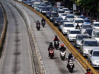 Jalur TransJ yang Tak Pernah Sepenuhnya Steril