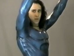 Gambar Lawas Nicolas Cage ketika Coba Kostum Superman