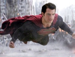 Ini Alasan Batman dan Superman Harus Bertarung di Dawn of Justice