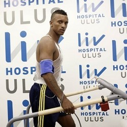Nani Tuntaskan Kepindahannya ke Fenerbahce