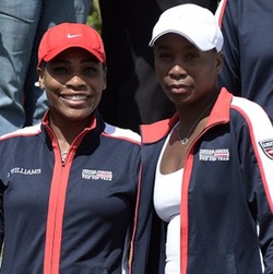 Perang Saudara Serena vs Venus untuk Berebut Tiket 8 Besar