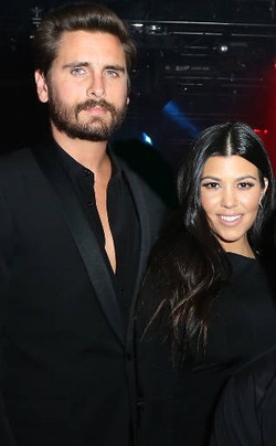 Punya 3 Anak, Kourtney Kardashian dan Scott Disick Putus karena Foto Ini?