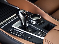 BMW M Terbaru Tinggalkan Transmisi Manual