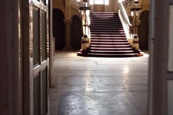 Dulu Kasino Termegah di Romania, Sekarang Mirip Istana Berhantu