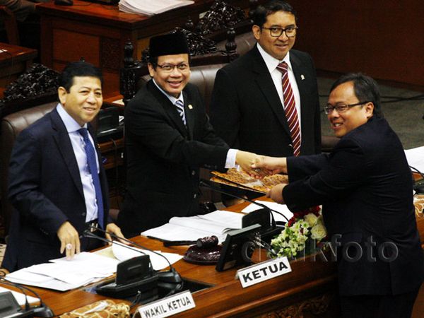 Paripurna DPR Sepakat Cabut Perppu JPSK