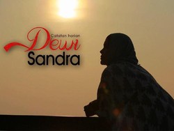 Jadi Badut Joget di Pinggir Jalan, Dewi Sandra Hampir Pingsan