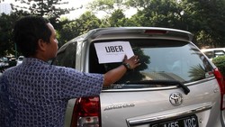 Digelandang Polisi, Pengemudi Uber Turun Drastis