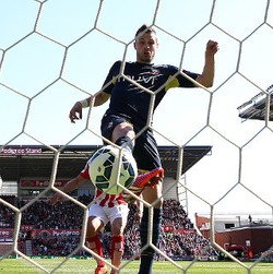 Berapa MU Harus Bayar Schneiderlin?