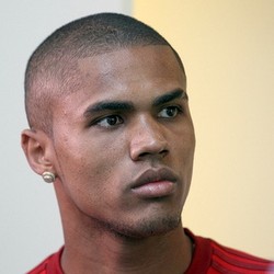 Douglas Costa Akan Butuh Waktu di Bayern