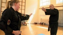 Baru 12 Tahun, Gadis Ini Dirikan Klub Karate untuk Perawat Muda