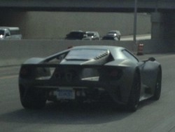 Hypercar Ford GT Mulai Diuji di Jalanan Umum