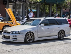 Nissan GT-R Jadi Mobil Keluarga, Yes or No?