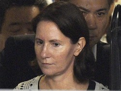 Ini Foto Julie Hamp, Bos Wanita Toyota Saat Dibebaskan Polisi Jepang