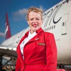 Wah! Nenek 59 Tahun Jadi Pramugari Virgin Atlantic