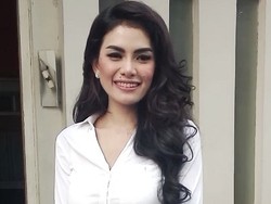 Nikita Mirzani Bantah Pacaran dengan Teman Dekat Cinta Laura