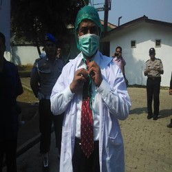 Kunjungi Rumah Potong Hewan, Ini Gaya Mentan dan Anggota DPR