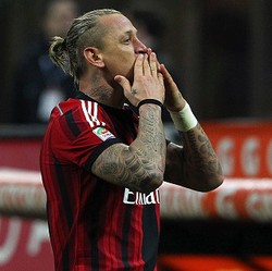 Mexes Dapat Kontrak Baru dari Milan