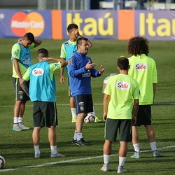 Miranda: Beri Dunga Waktu