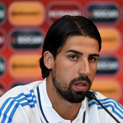 Hasrat Khedira Secepatnya Kuasai Bahasa Italia