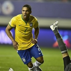 Bayern Kepincut Douglas Costa Karena Alasan Ini