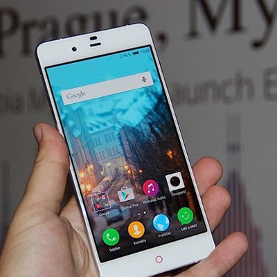 Ponsel Seksi ZTE Nubia My Prague