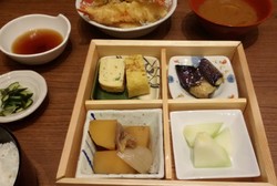 Uchino Shokudo: Gurih Hangat Beef Sukiyaki Hot-pot dan Uchino Shokudo Set dengan Rasa Otentik