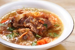 Gulai Kurma dan Gulai Paku, Sayur Gurih Jodohnya Ketupat