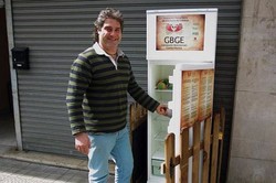 Kota di Spanyol Ini Atasi Pemborosan Makanan dengan Kulkas Solidaritas