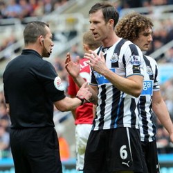 Pemain Dilarang Bersumpah Serapah