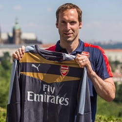 Lampard: Cech Bisa Bantu Arsenal Jadi Juara