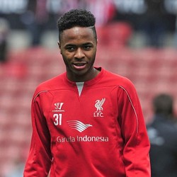 Dua Hari Sakit, Sterling Akhirnya Berlatih Setelah Didatangi Staf Medis Klub