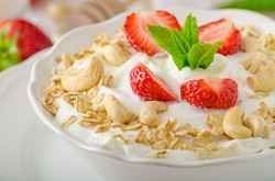 Lakukan Cara Ini Saat Mengolah Makanan Buka dan Sahur Agar Tak kelebihan Asupan Kalori (2)