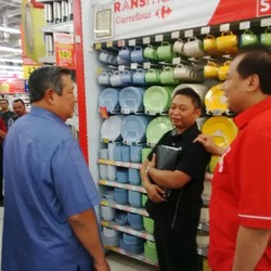 SBY Belanja di Carrefour, CT: Merasakan Jadi Masyarakat Biasa
