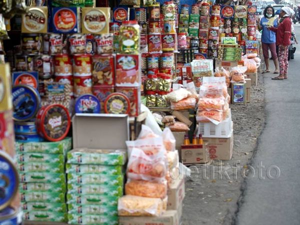 Jelang Lebaran, Banyak Pedagang Kue Kering Musiman